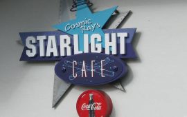 Comic Ray’s Starlight Café: Indiçação de restaurante no Magic Kingdom!!