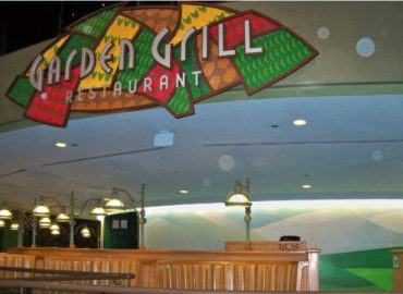 Como é o Garden Grill, restaurante com personagens no Epcot!!