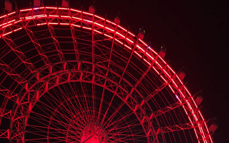 A roda gigante Orlando Eye agora tem mais diversão a noite